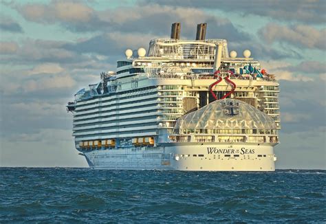 Sertifikat, penghargaan, tanda, atau dokumen yang dipajang di royal caribbean dream seas dalam notifikasi Shop Gold tips hemat akses penuh