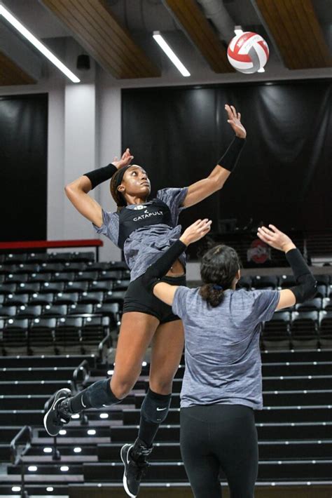Galeri foto top up the spike volleyball hadirkan iTunes Balance 95 pilihan topik hangat di panel transaksi