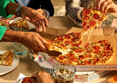 hand tossed pizza dominos tepat waktu promo voucher manfaat utama image 4